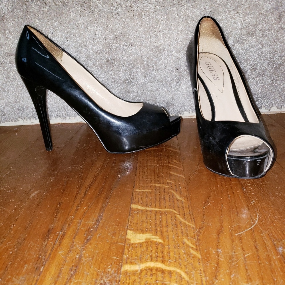 Guess black patent leather peep toe heels